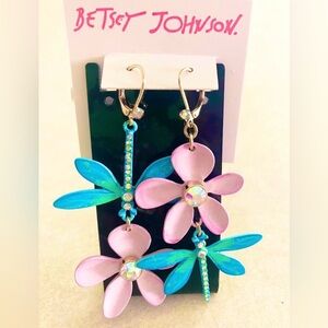 NEW Betsey Johnson Dragonfly and Flower Mismatch Drop Earrings Gold Pink Blue